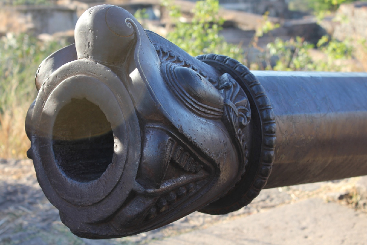 Basavakalyan Fort Kadak Bijli Tope Canon